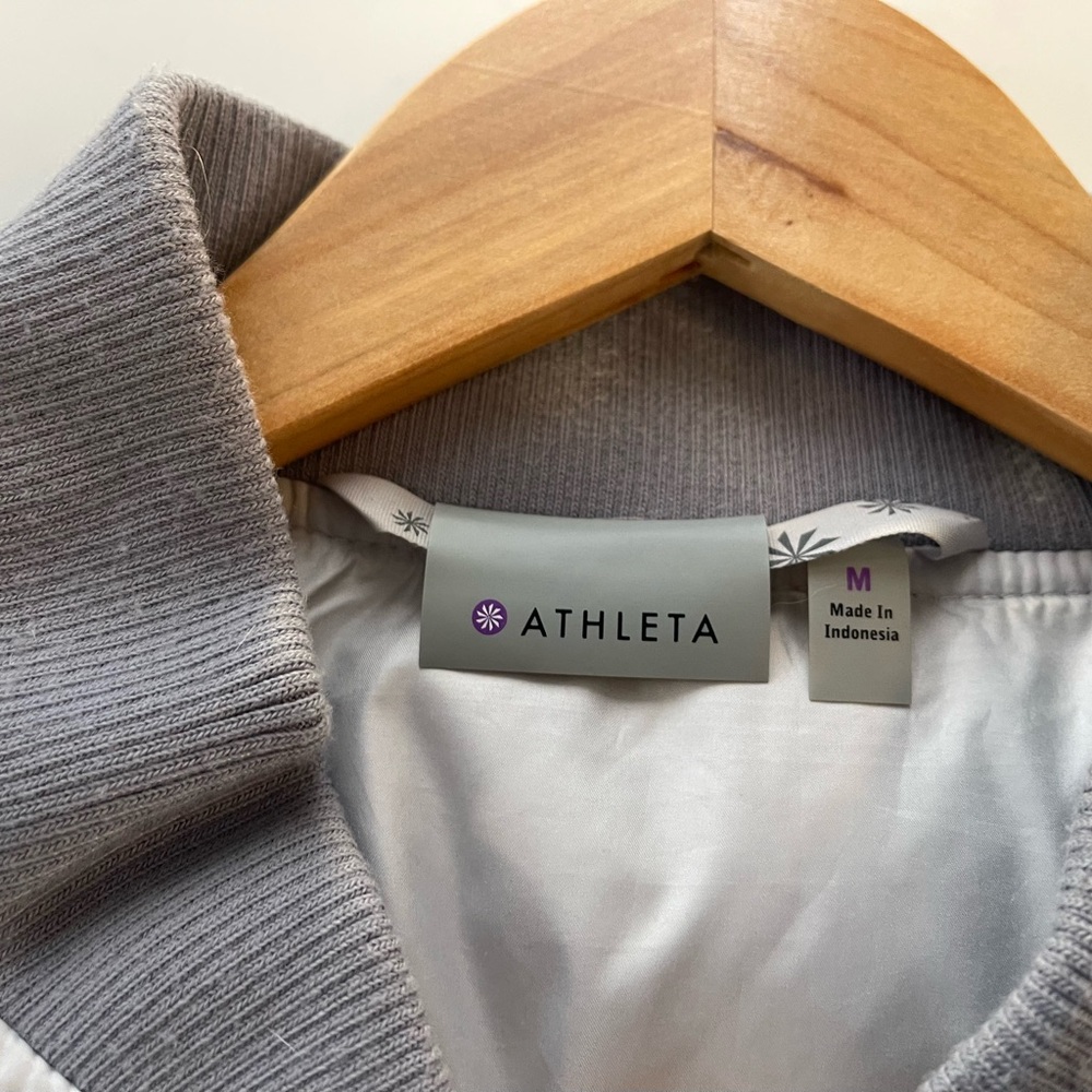 Athleta Bundle of five Women's Jackets -Black, Blue, Gray, Silver Size:M 
EUC - Picture 10 of 13